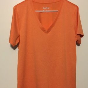 EUC Reebok Women’s PlayDry Workout Tee